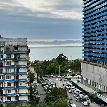 Big Flat In Batumi公寓 外观 照片