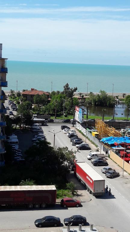 Big Flat In Batumi公寓 外观 照片