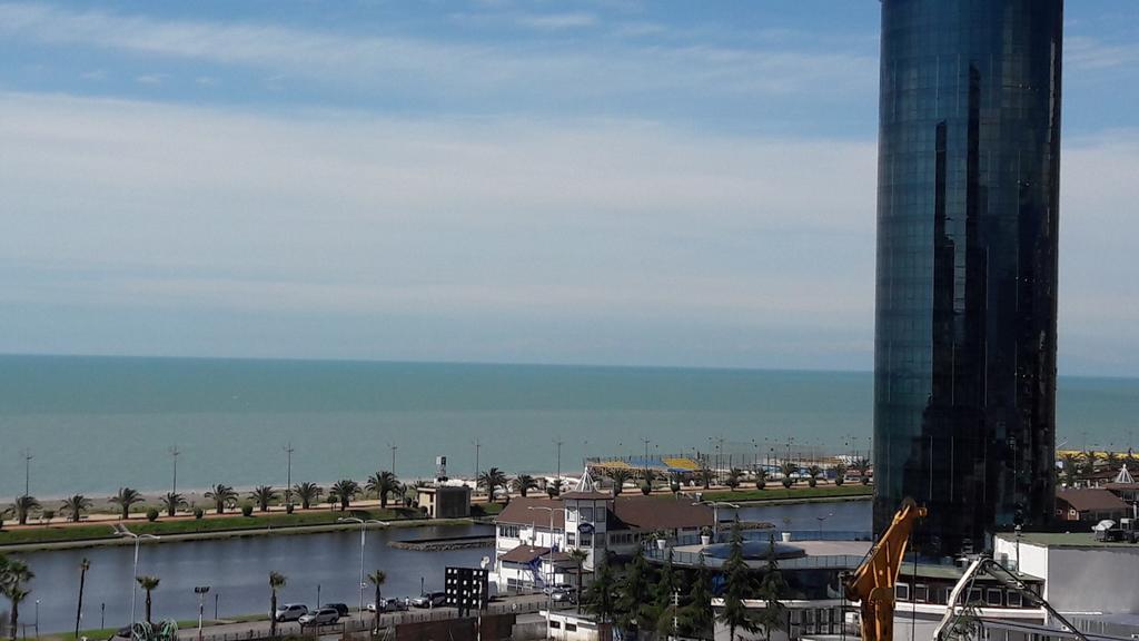 Big Flat In Batumi公寓 外观 照片